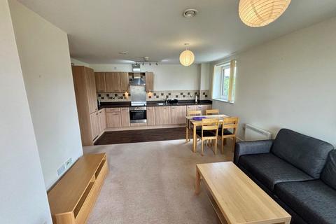 2 bedroom flat to rent, Bell Barn Rd,Birmingham,B15  2DA