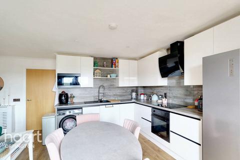 80 Davis Way, Sidcup, DA14 5JR