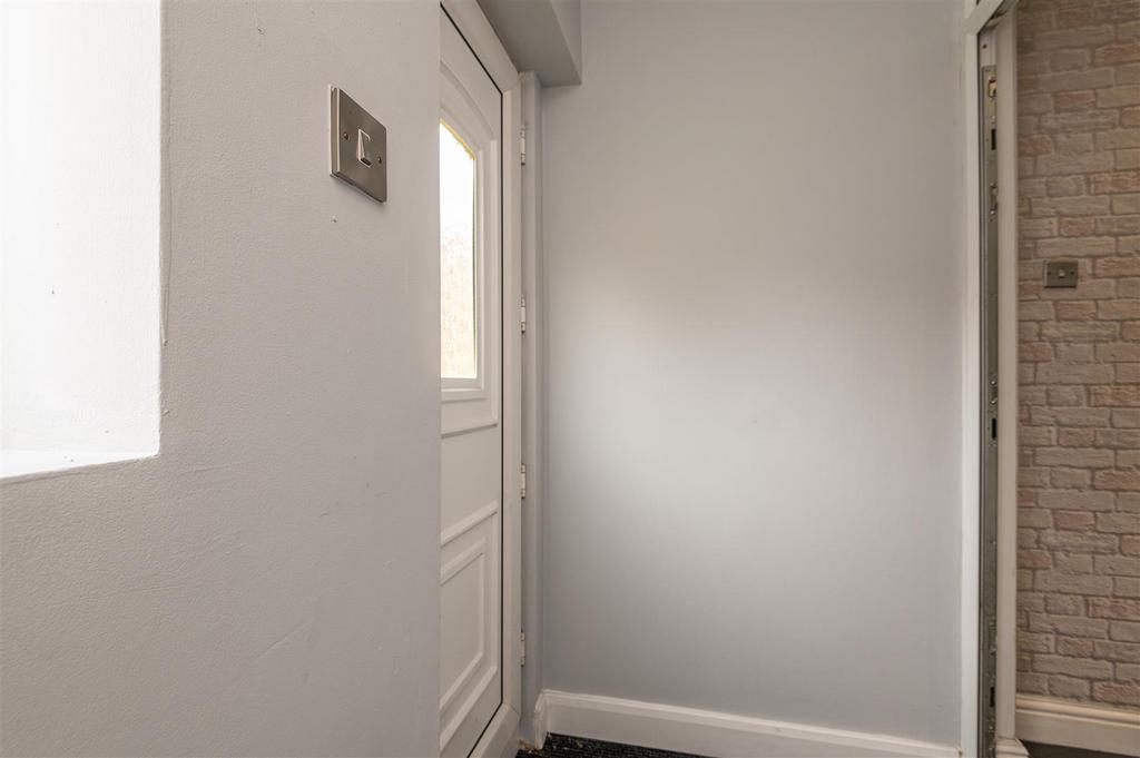 10 - 115 Summer Lane S75 2 AD.jpg