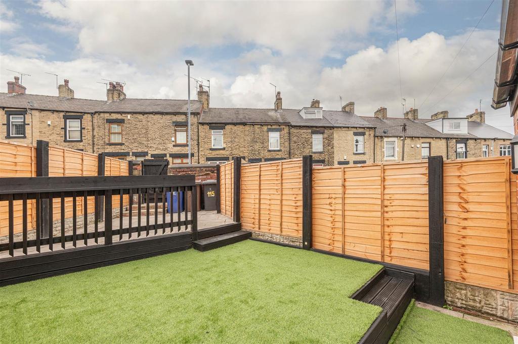 13 - 115 Summer Lane S75 2 AD.jpg