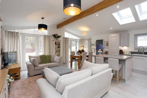 2 bedroom lodge for sale, Nr Dollar Perth and Kinross