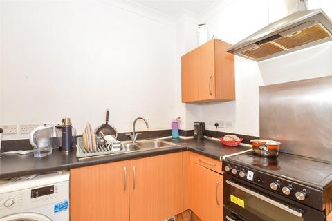 1 bedroom ground floor flat for sale, High Street, Cosham, Portsmouth, Hampshire