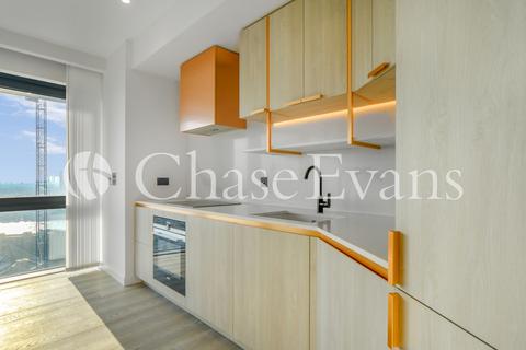 2 bedroom apartment to rent, Aspen, Consort Place, Canary Wharf E14