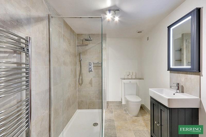 Master En-suite