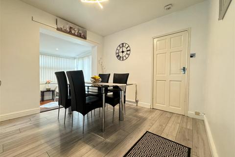 undefined, Newton Avenue, Stocksbridge, S36
