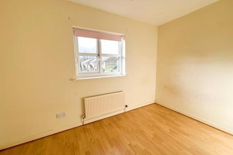 8 Mill Croft, Cowling, Keighley, BD22 0AJ