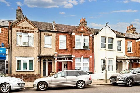 2 bedroom maisonette for sale, Fernthorpe Road, LONDON