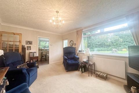 21 Links View, Sutton Coldfield, B74 3EP