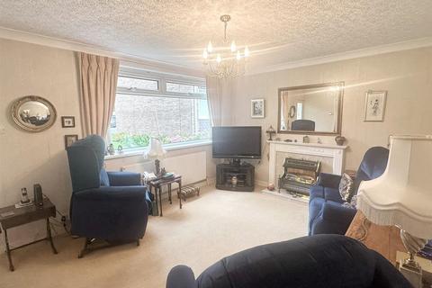 21 Links View, Sutton Coldfield, B74 3EP
