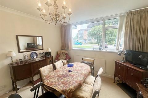 21 Links View, Sutton Coldfield, B74 3EP