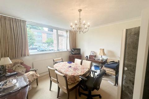 21 Links View, Sutton Coldfield, B74 3EP