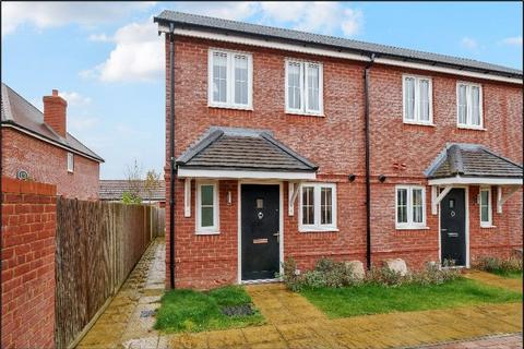 8 Observer Point Road, Overton, Basingstoke, RG25 3FA