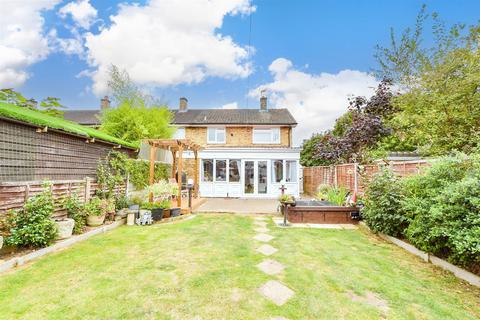 3 bedroom end of terrace house for sale, Bell Road, Maidstone, Kent