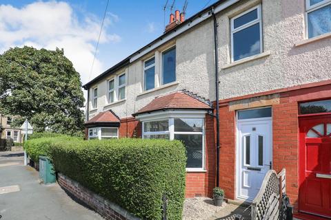 3 bedroom terraced house for sale, Hookstone Avenue, Harrogate, HG2 8ER