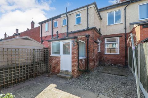 3 bedroom terraced house for sale, Hookstone Avenue, Harrogate, HG2 8ER