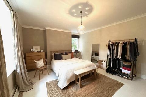 1 bedroom apartment to rent, Suffolk Square, Cheltenham, Gloucestershire, GL50