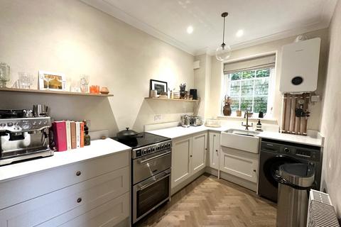 1 bedroom apartment to rent, Suffolk Square, Cheltenham, Gloucestershire, GL50