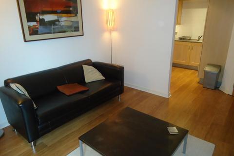 1 bedroom flat to rent, Whitehall Quay, Leeds, West Yorkshire, UK, LS1