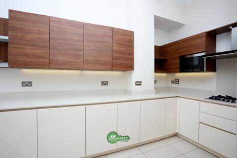 4 bedroom flat to rent, Havanna Drive, London, London NW11