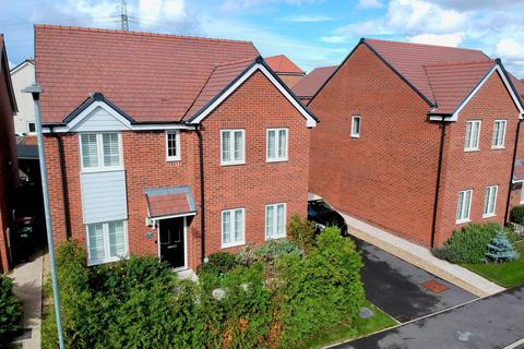 4 bedroom detached house for sale, Westlake Gardens, Bramley, RG26