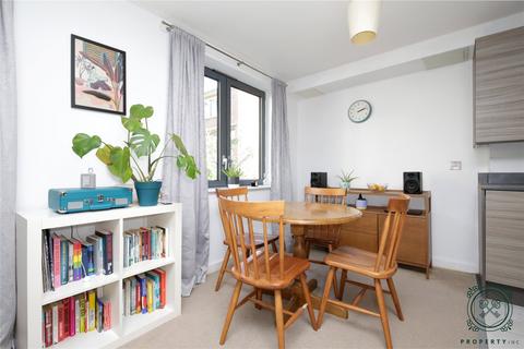 1 bedroom apartment for sale, Rosefield, Pooles Park, Islington, London, N4