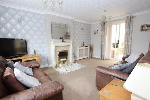 3 bedroom detached house for sale, Little Cote, Thackley, Bradford