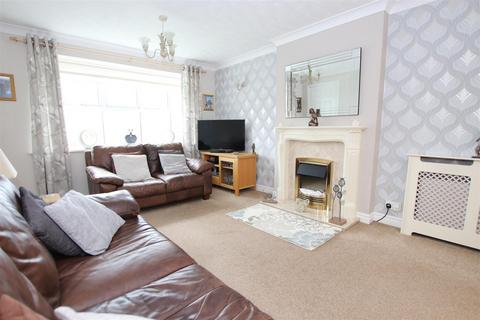 3 bedroom detached house for sale, Little Cote, Thackley, Bradford