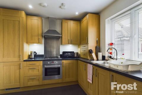 1 bedroom apartment for sale, Wapshott Road, Staines-upon-Thames, Surrey, TW18