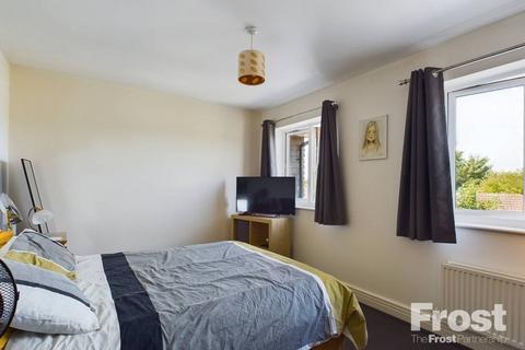 1 bedroom apartment for sale, Wapshott Road, Staines-upon-Thames, Surrey, TW18