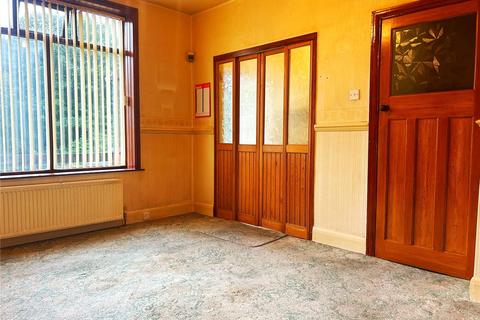 70 Turner Street, Lees, Oldham, OL4 3JB