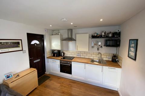 1 bedroom flat for sale, Dukes Close, Petersfield, Hampshire