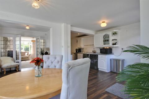 10 Burdon Close, Willerby, Hull, HU10 6QZ