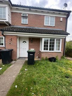 2 bedroom semi-detached house to rent, Dorrington Close, Luton LU3