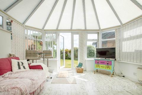 46 Edgefield Close, Norwich, NR6 7HP
