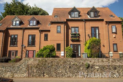 3 bedroom townhouse for sale, Yarmouth Road, Norwich NR7