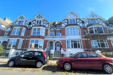 2 bedroom flat to rent, Park Road, Bexhill-On-Sea TN39