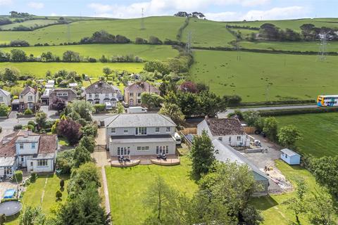 5 bedroom detached house for sale, West Yelland, Barnstaple