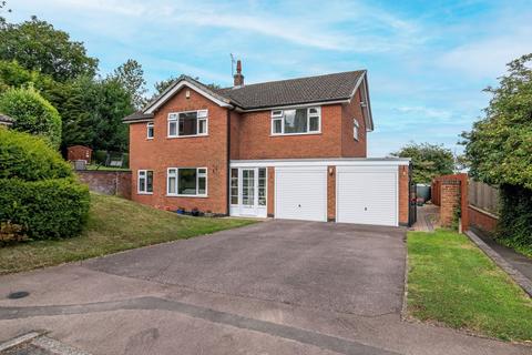 5 bedroom detached house for sale, Hunters Close, Husbands Bosworth LE17