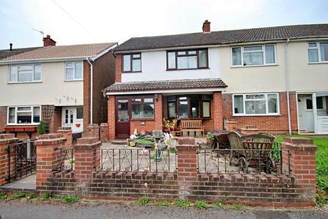 3 bedroom end of terrace house for sale, Hollybank Estate, Austrey, Atherstone