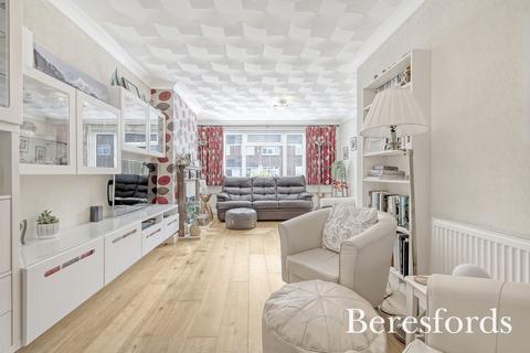 undefined, Queenswood Avenue, Hutton, CM13