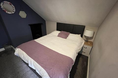 1 bedroom in a house share to rent, Morley, Leeds LS27