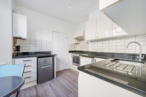 2 bedroom flat for sale, Whitestile Road, Brentford, TW8