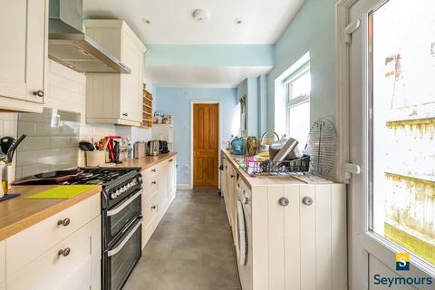 undefined, Chestnut Road, Surrey GU1