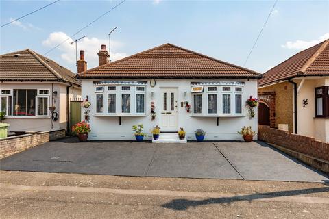 3 bedroom detached bungalow for sale, Edison Avenue, Hornchurch, RM12