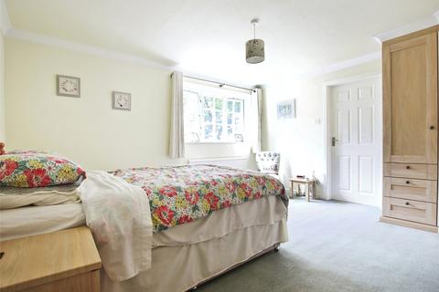 3 bedroom end of terrace house for sale, Hollywood Lane, Lymington, Hampshire, SO41