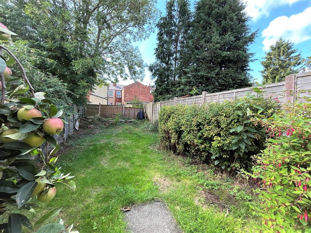 Garden 2.jpg