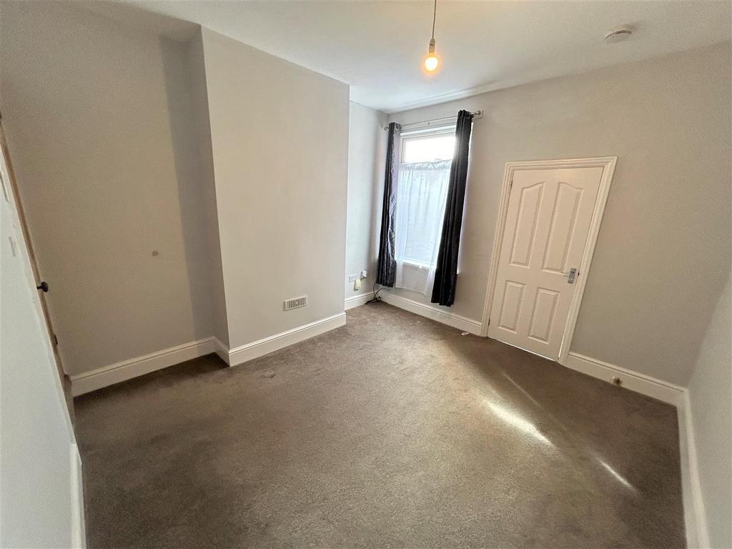 Rear reception 2.jpg