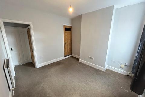 2 bedroom house to rent, Linden Road, Smethwick, West Midlands