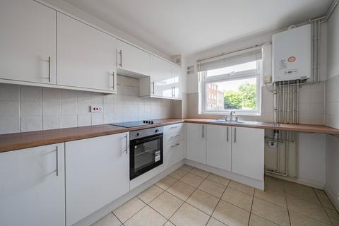 2 bedroom flat for sale, Jordans Close, Guildford GU1