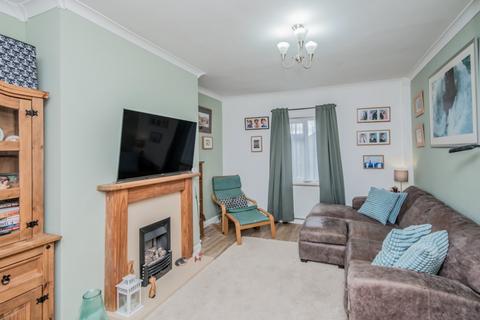 3 bedroom terraced house for sale, Hammond Crescent, Drighlington, West Yorkshire, BD11